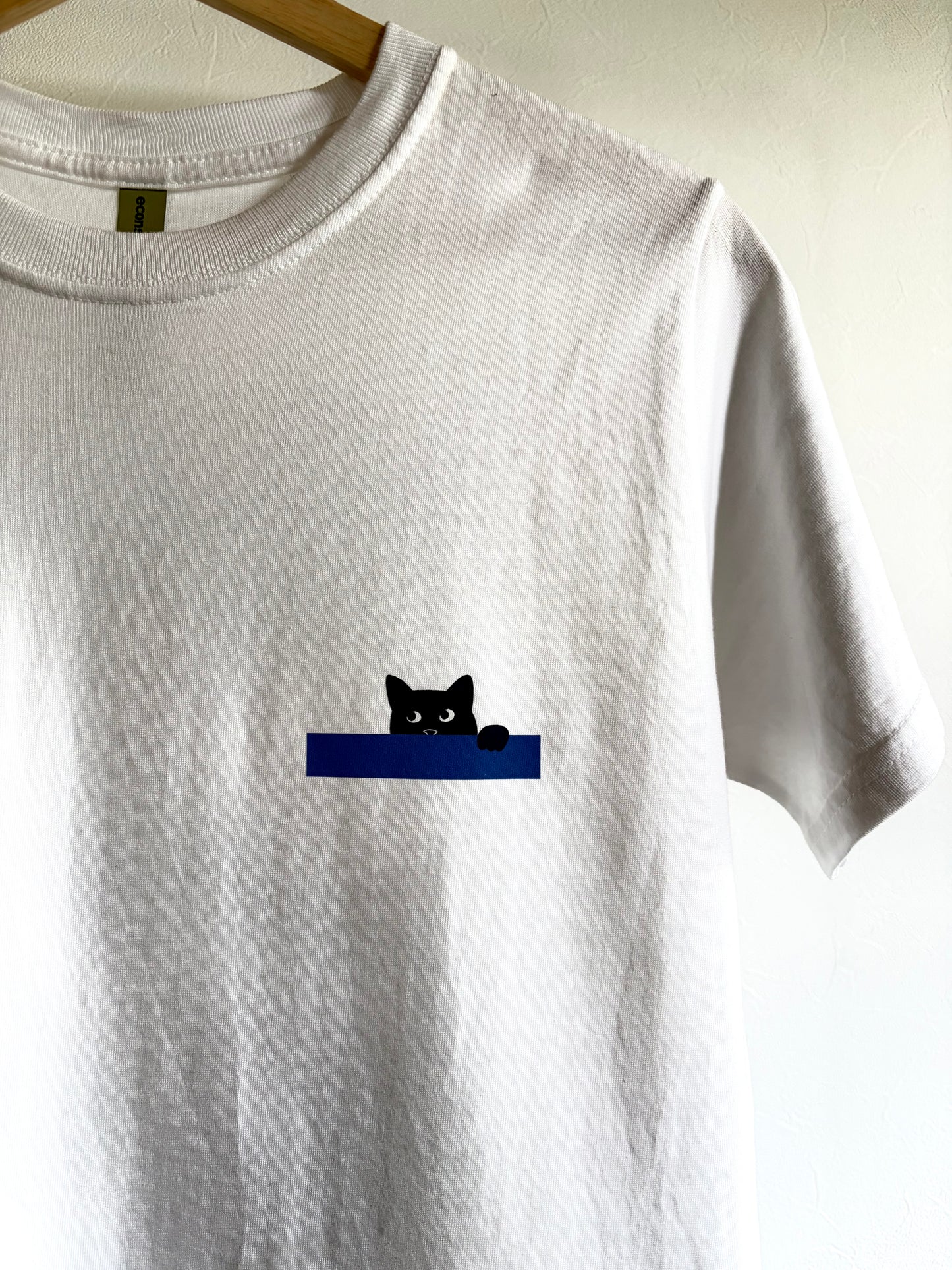 Imprimé japonais Ecovero / O.Cotton UNISEX Tshirt 'Dog In A Hat' Y
