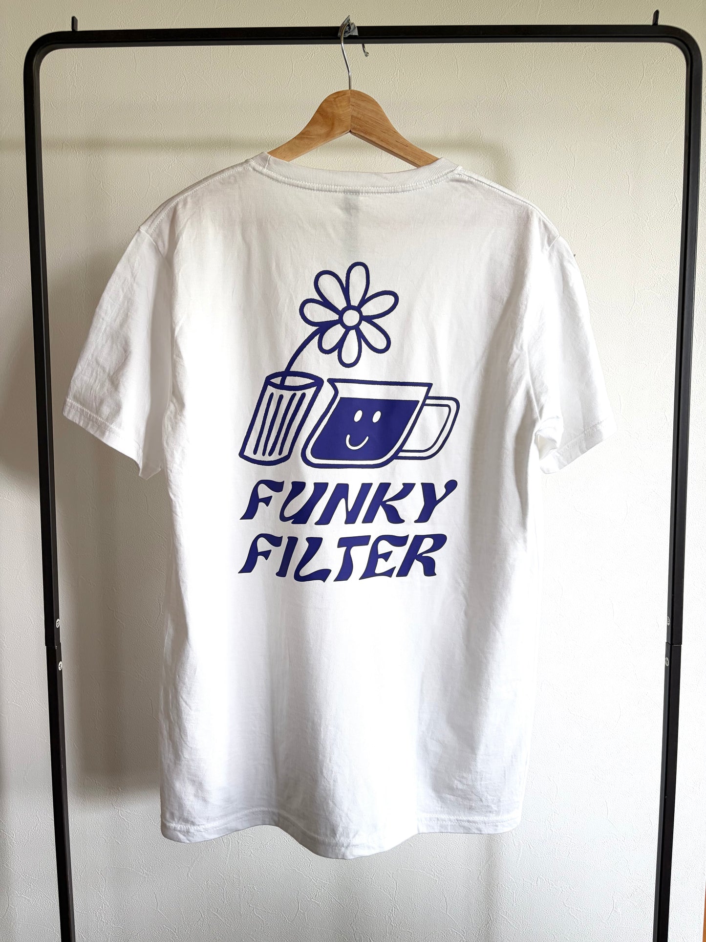 8月中旬お届け予定 オーガニックコットンTシャツ 'Funky Filter'両面プリント