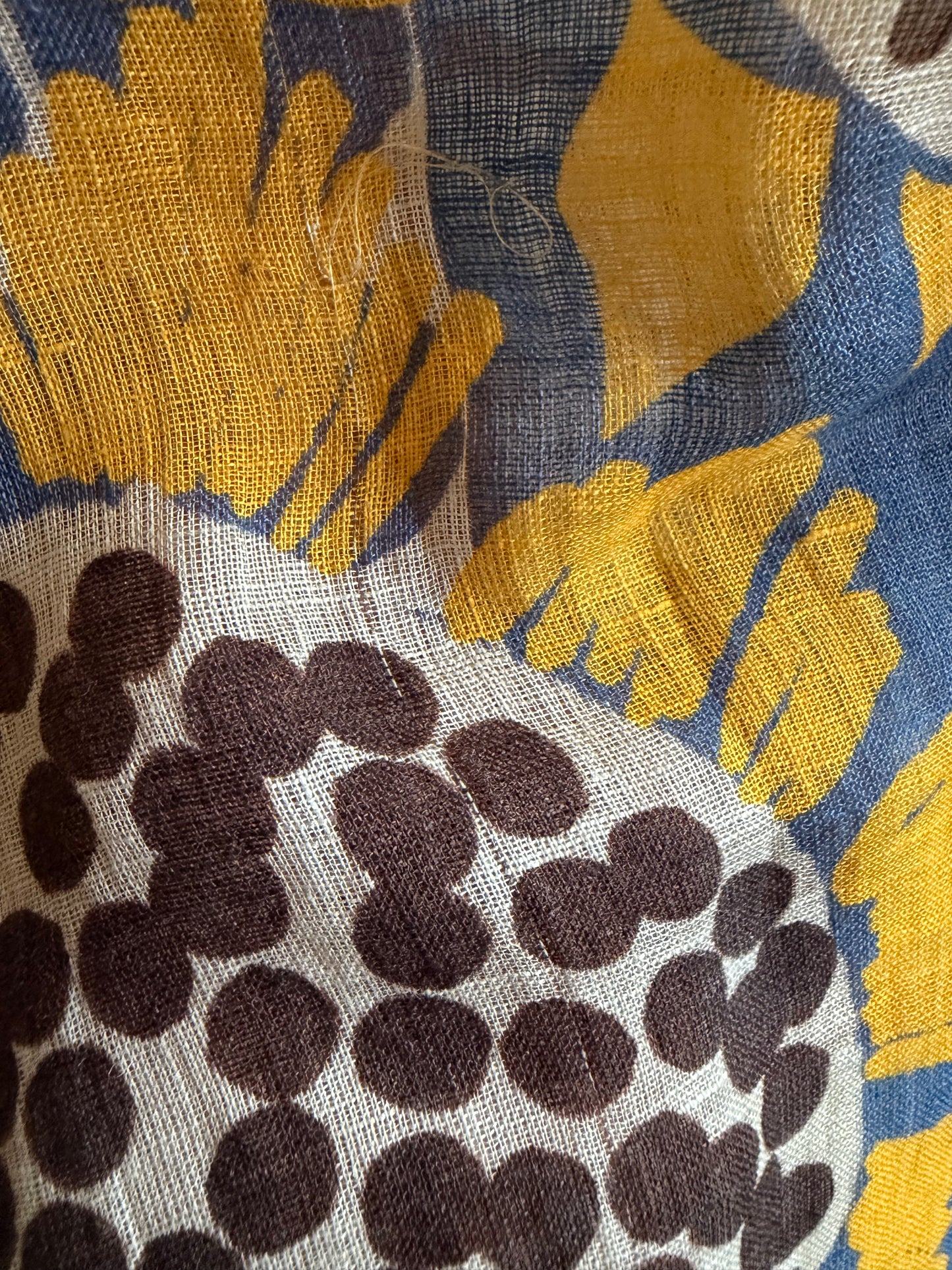 Scheduled to arrive in May! Linen 'Marrakesh' loop scarf