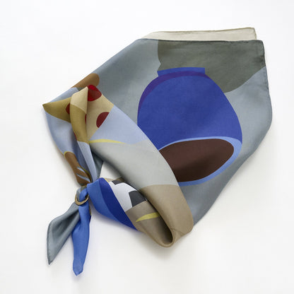 リング付き シルクのミニスカーフ 'Cheese Cake' grey