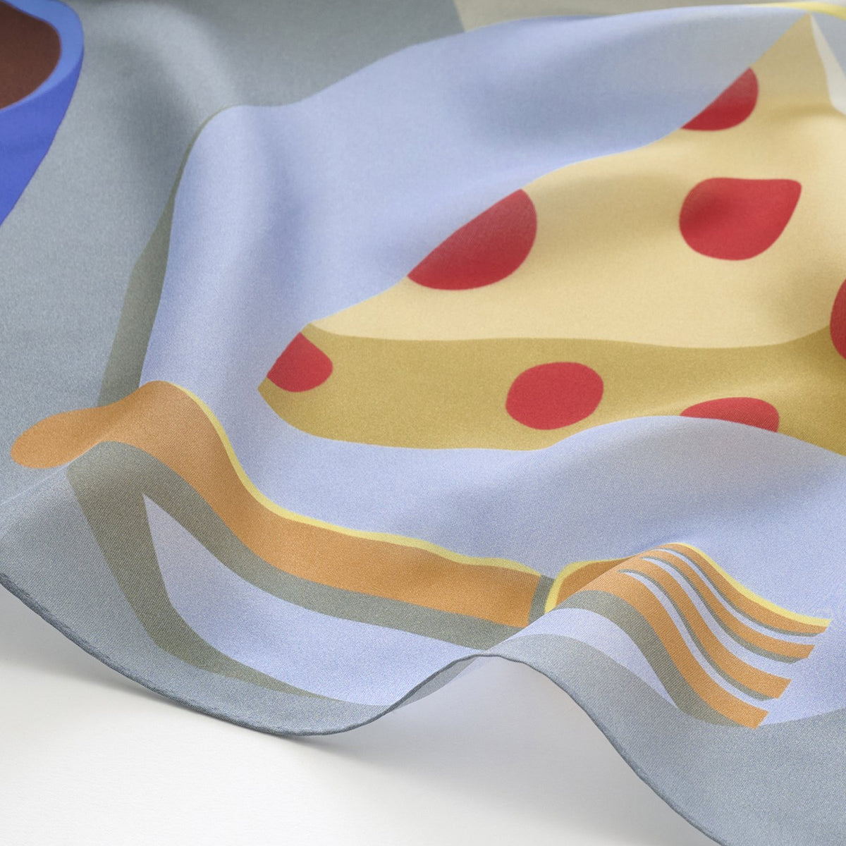 リング付き シルクのミニスカーフ 'Cheese Cake' grey