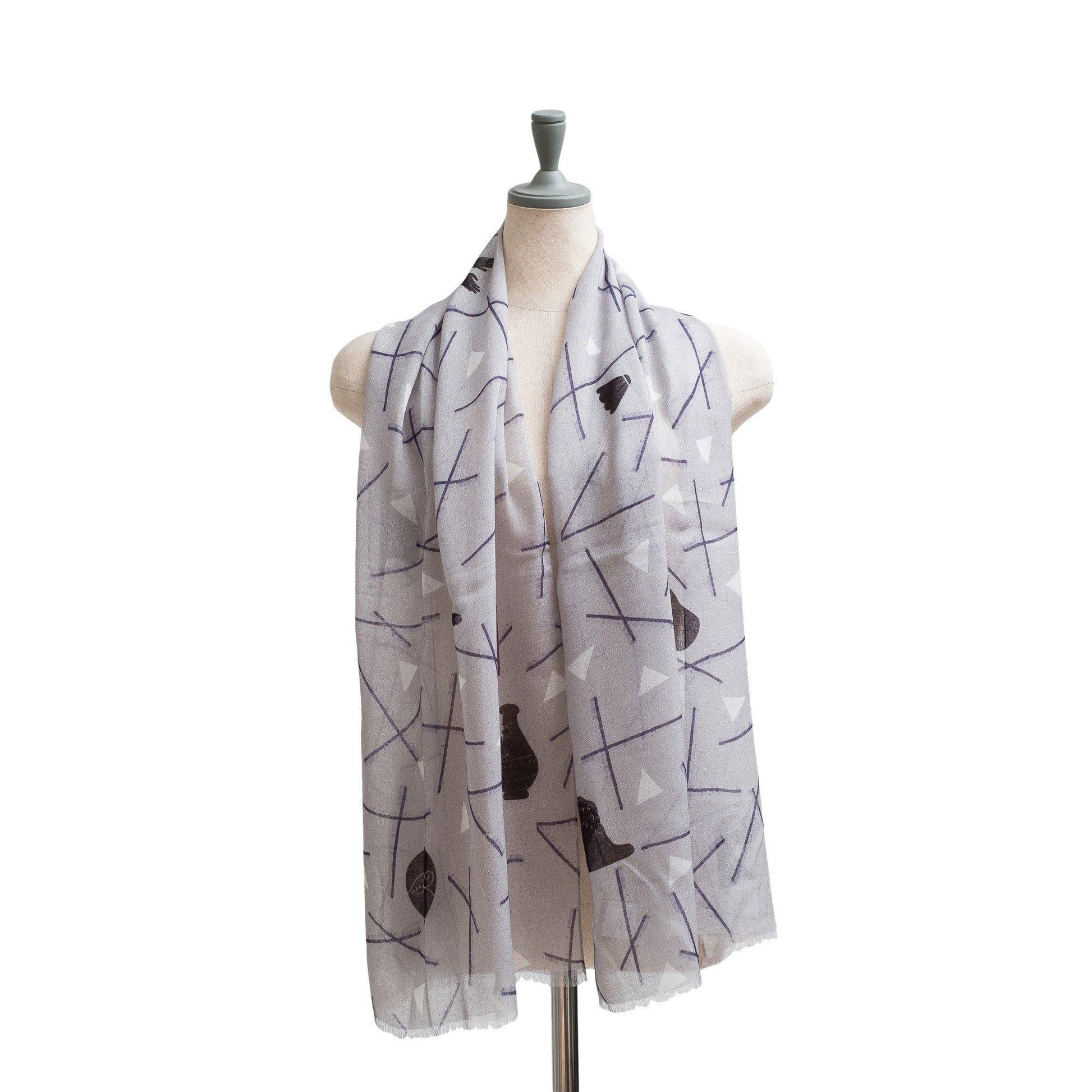 Japanese Printed TAKEFU 'Solstice' grey 細みのロングストール