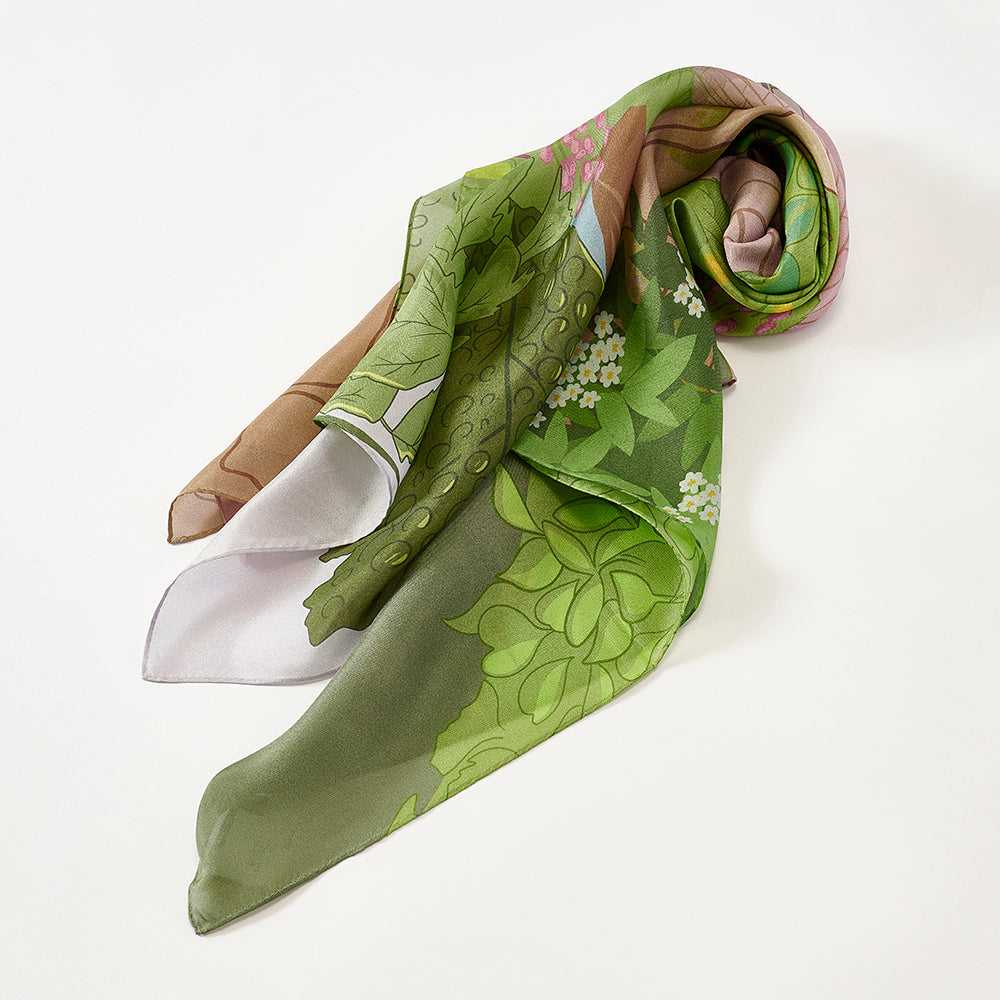 Japanese Printed Silk 'A Very English Garden' green 大判スカーフ 90x90cm