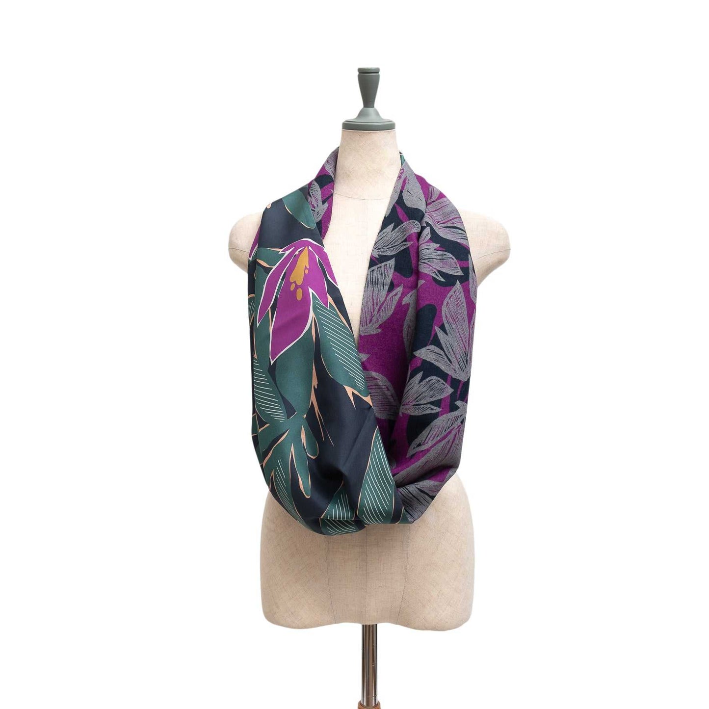 Japanese Printed Silk & Merino Wool 'Salisbury' purple ループスカーフ