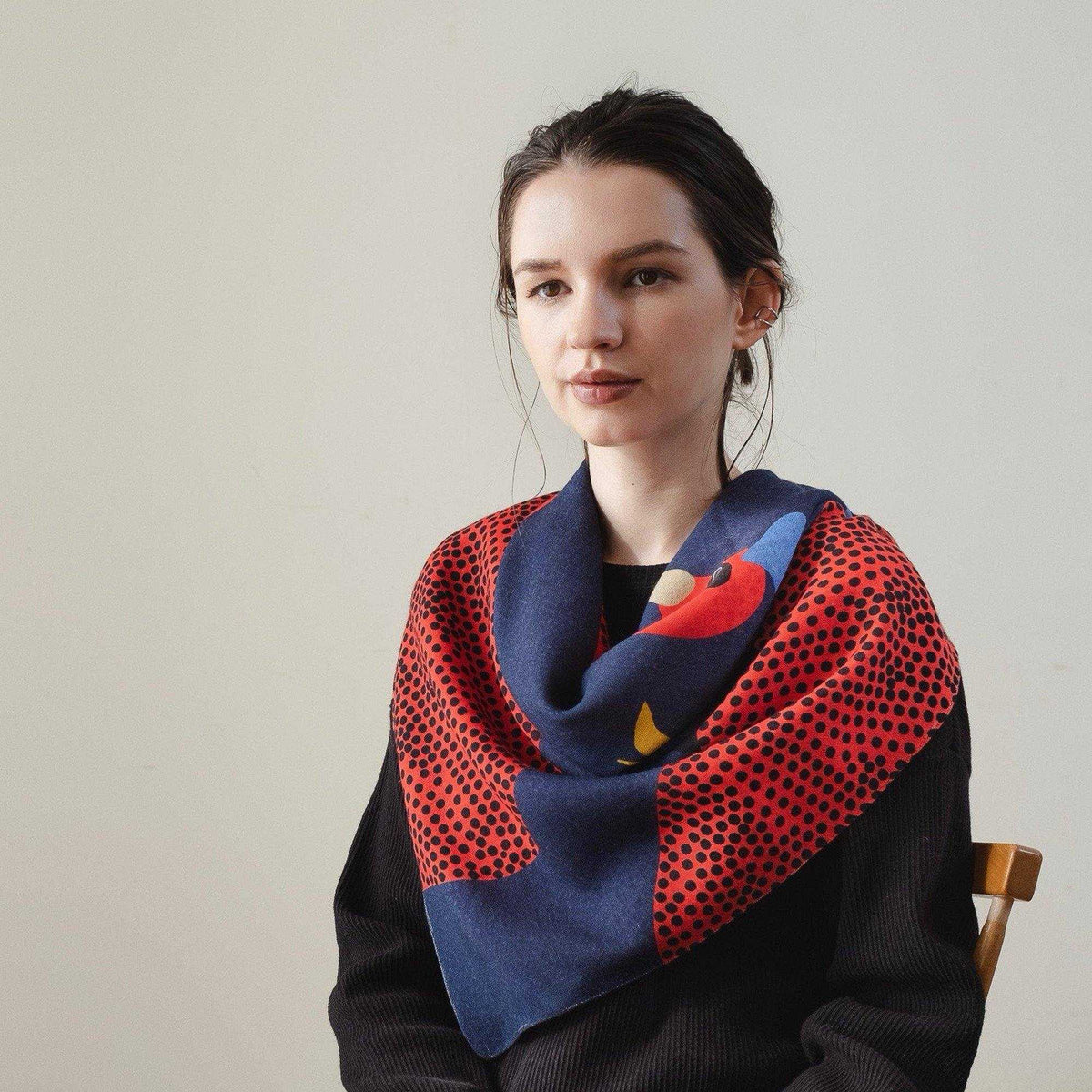 Japanese Merino Wool 'Running Hens' navy 正方形スカーフ | YARN&COPPER