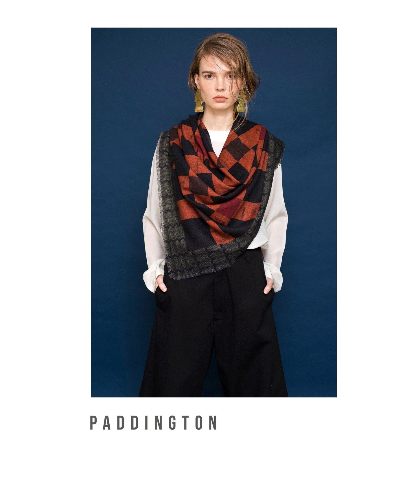 Japanese Merino Wool 'Paddington' black 正方形スカーフ | YARN&COPPER