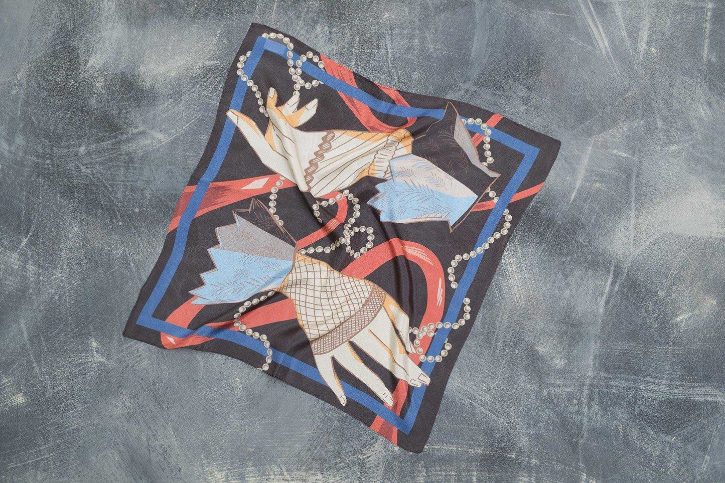Japanese Printed Silk  'Ribbon & Pearls' Faded Black リング付きミニスカーフ